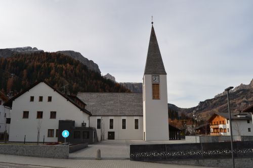 chiesa di corvara in badia