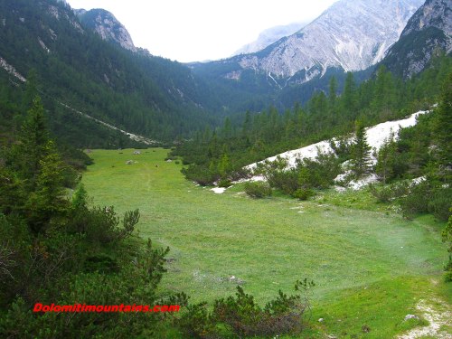 the valley under the glacier